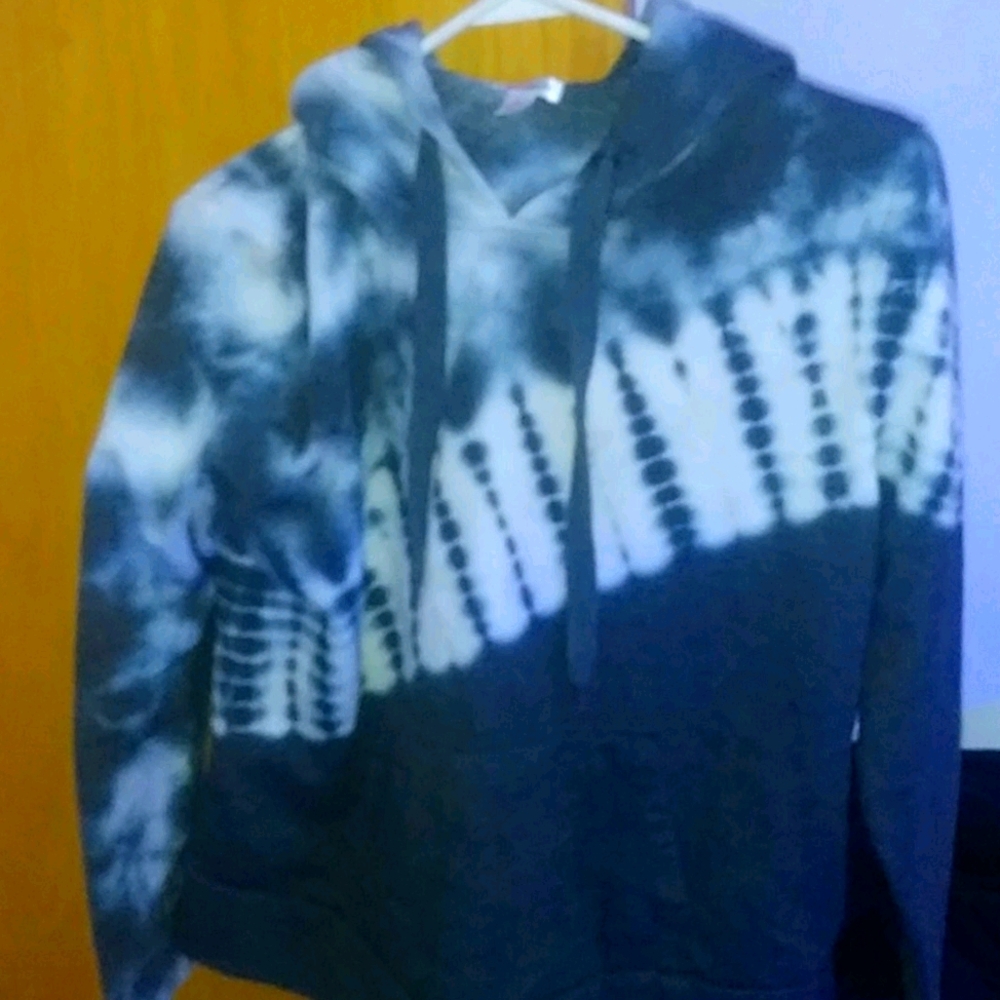 Teen's tye-dye sweatshirt